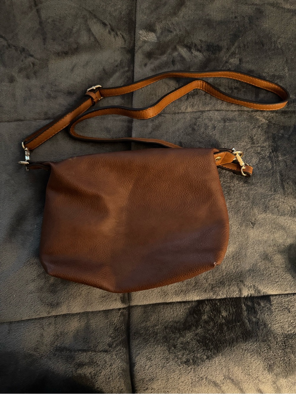 Brown Leather Crossbody Bag with Adjustable Strap